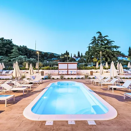 Medena-2 By Interhome Traù